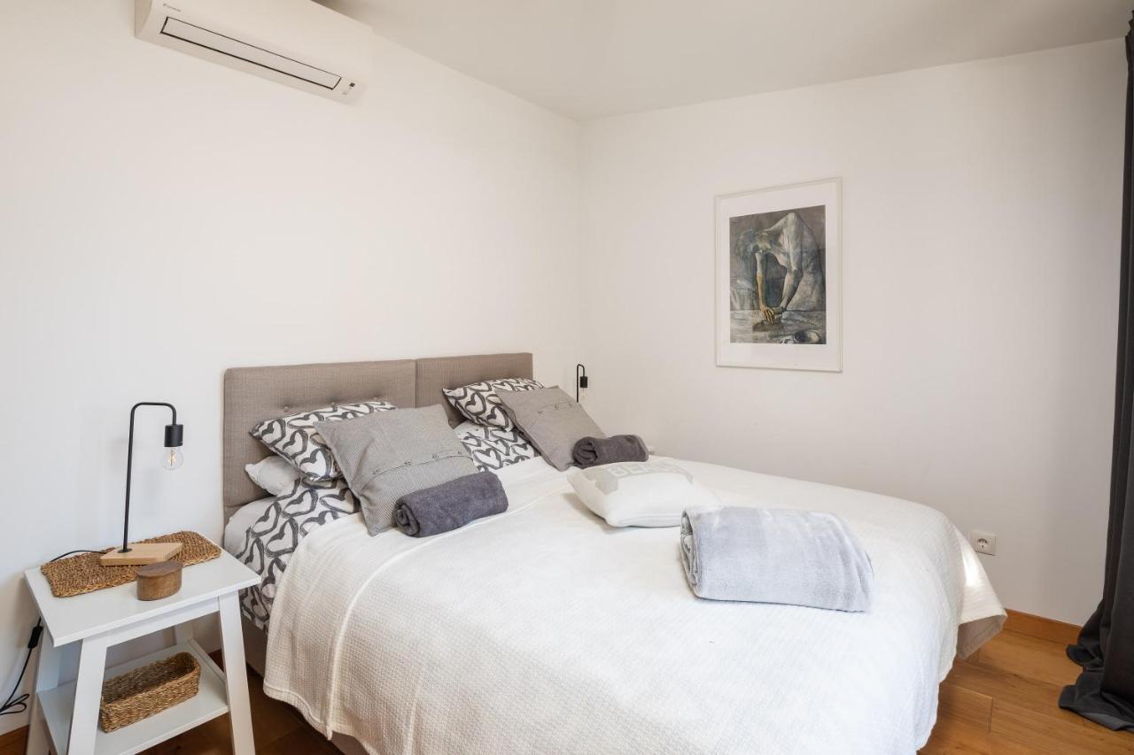 Modern Apt With Terrace 4 Min Walk To The Beach Split Extérieur photo