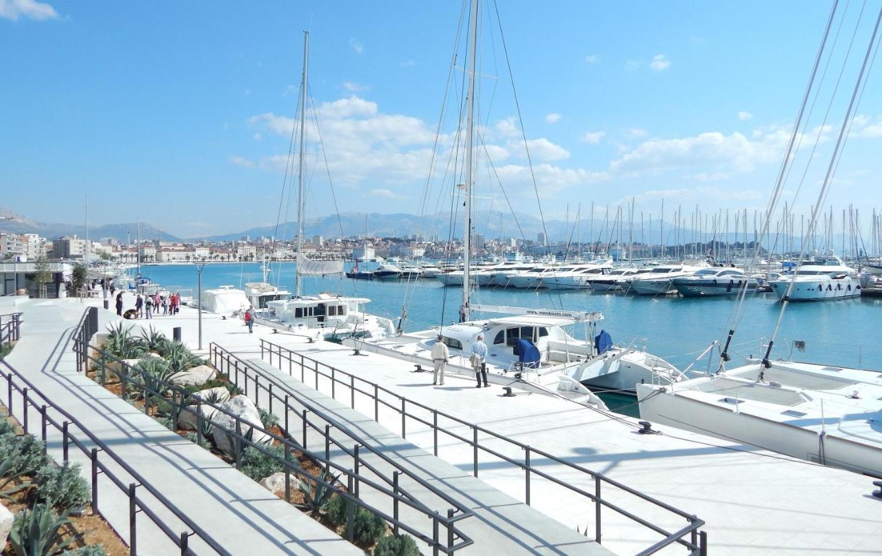 Modern Apt With Terrace 4 Min Walk To The Beach Split Extérieur photo