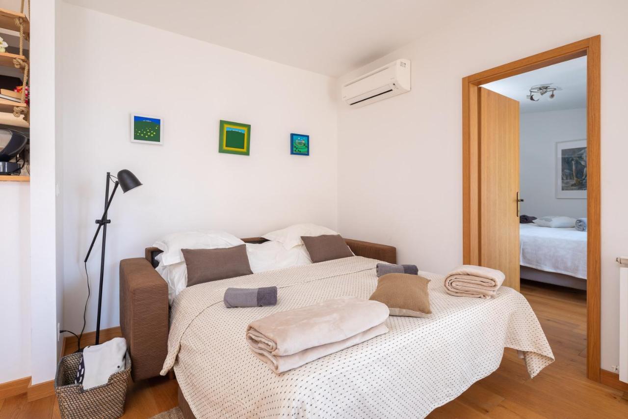 Modern Apt With Terrace 4 Min Walk To The Beach Split Extérieur photo