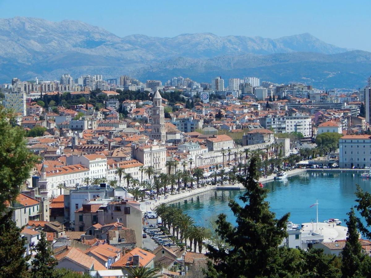 Modern Apt With Terrace 4 Min Walk To The Beach Split Extérieur photo